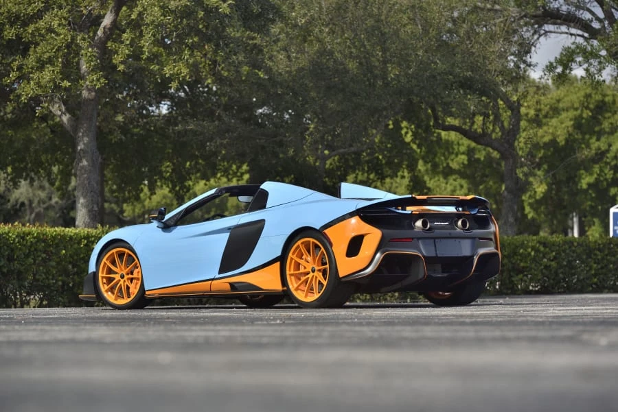 2016 McLaren 675LT Spider - Image 24 of 31