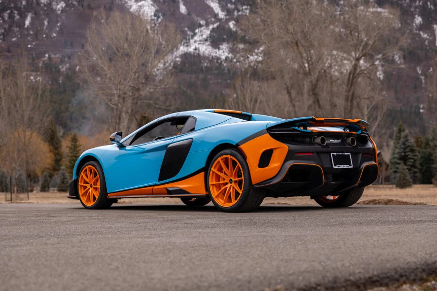 2016 McLaren 675LT Spider - Image 11 of 31