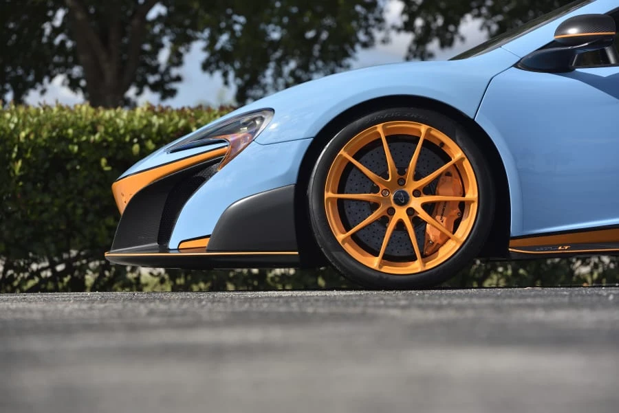 2016 McLaren 675LT Spider - Image 9 of 31