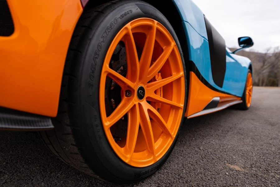 2016 McLaren 675LT Spider - Image 29 of 31