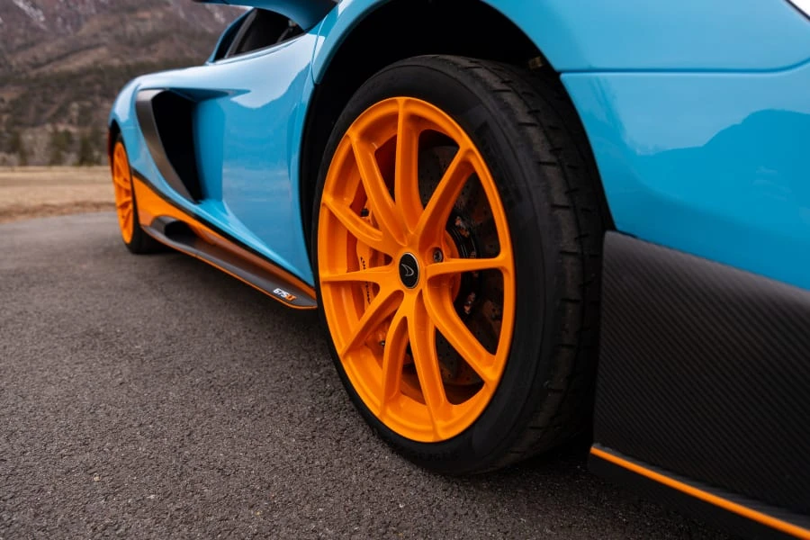2016 McLaren 675LT Spider - Image 27 of 31