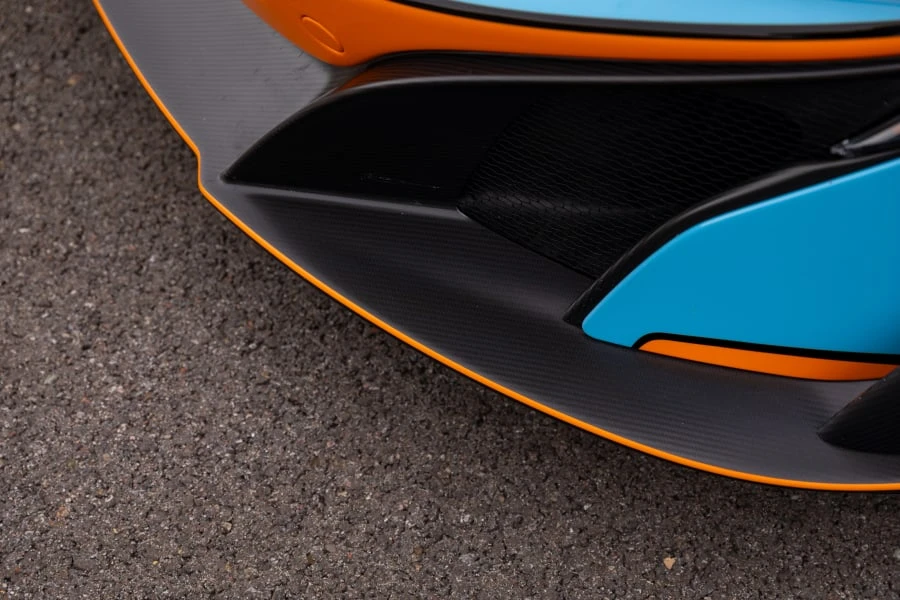 2016 McLaren 675LT Spider - Image 30 of 31