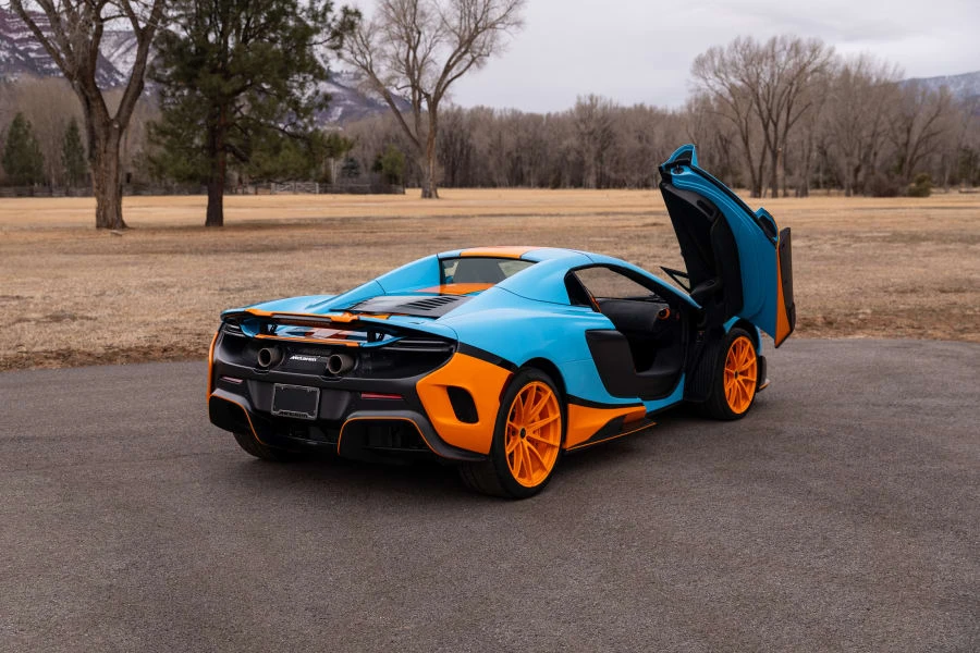 2016 McLaren 675LT Spider - Image 12 of 31