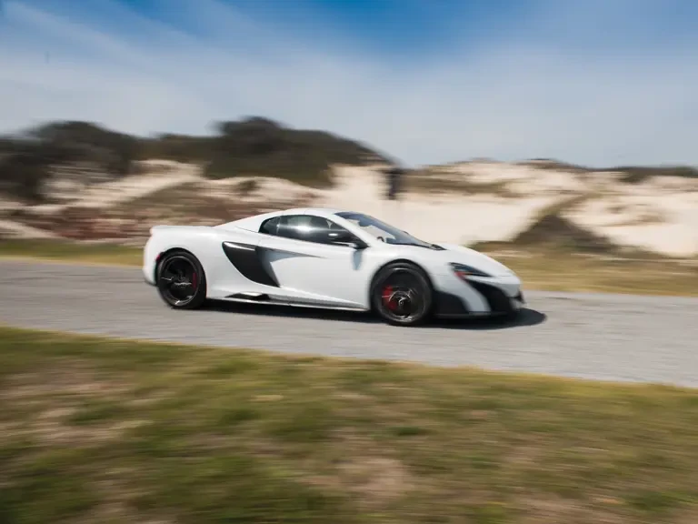 2016 McLaren 675LT Spider - Image 29 of 30