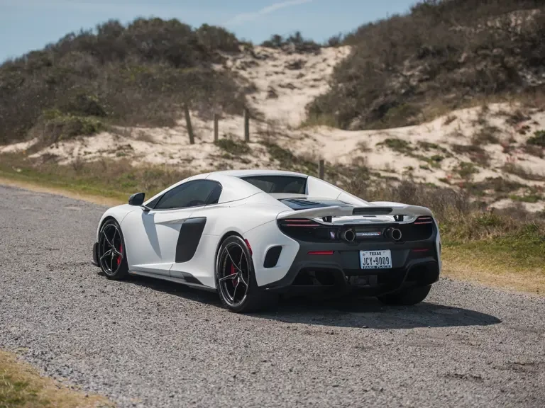 2016 McLaren 675LT Spider - Image 3 of 30