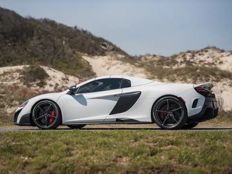 2016 McLaren 675LT Spider - Image 6 of 30