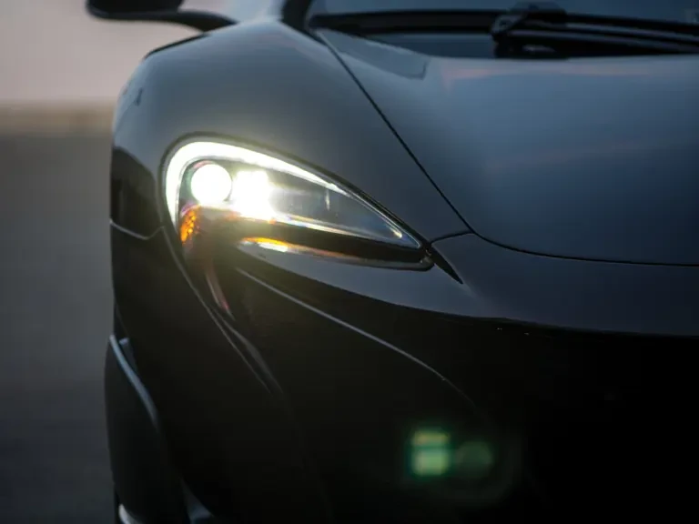 2016 McLaren 675LT Spider - Image 21 of 31
