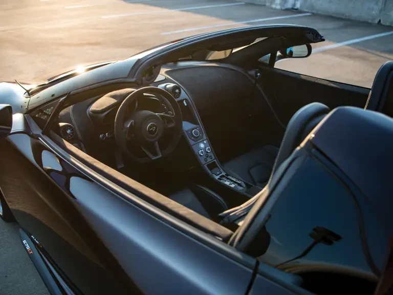 2016 McLaren 675LT Spider - Image 5 of 31