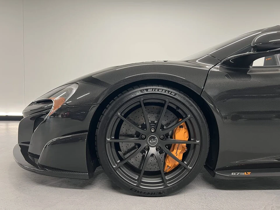 2016 McLaren 675LT Spider - Image 29 of 30