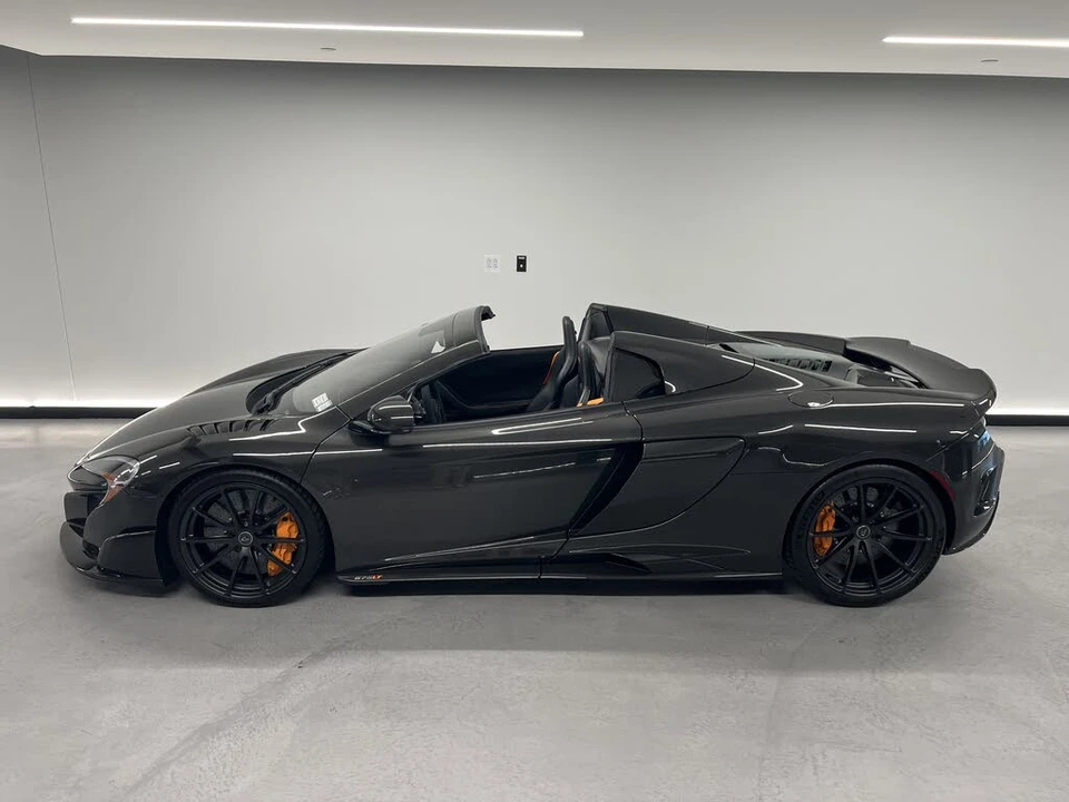 2016 McLaren 675LT Spider - Image 3 of 30