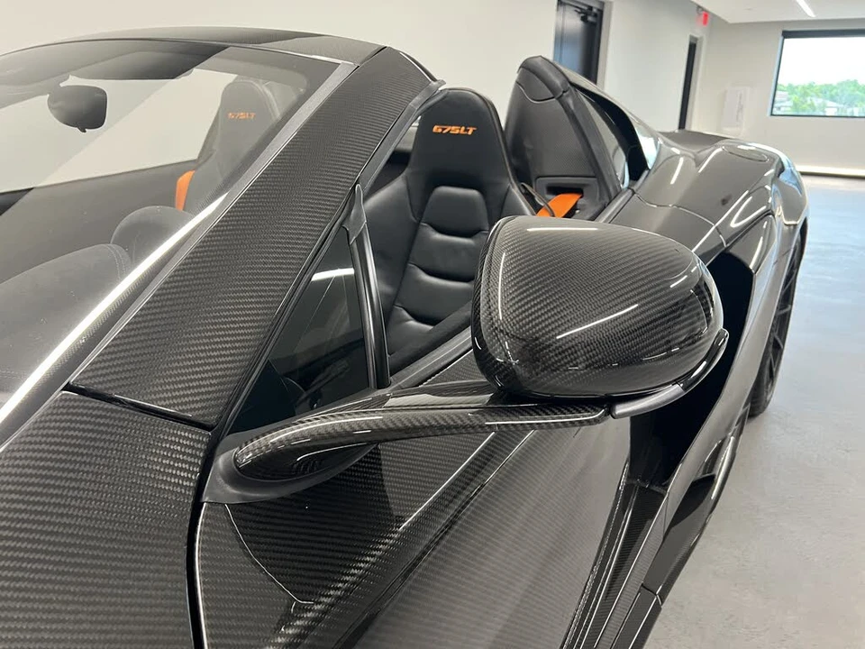 2016 McLaren 675LT Spider - Image 26 of 30