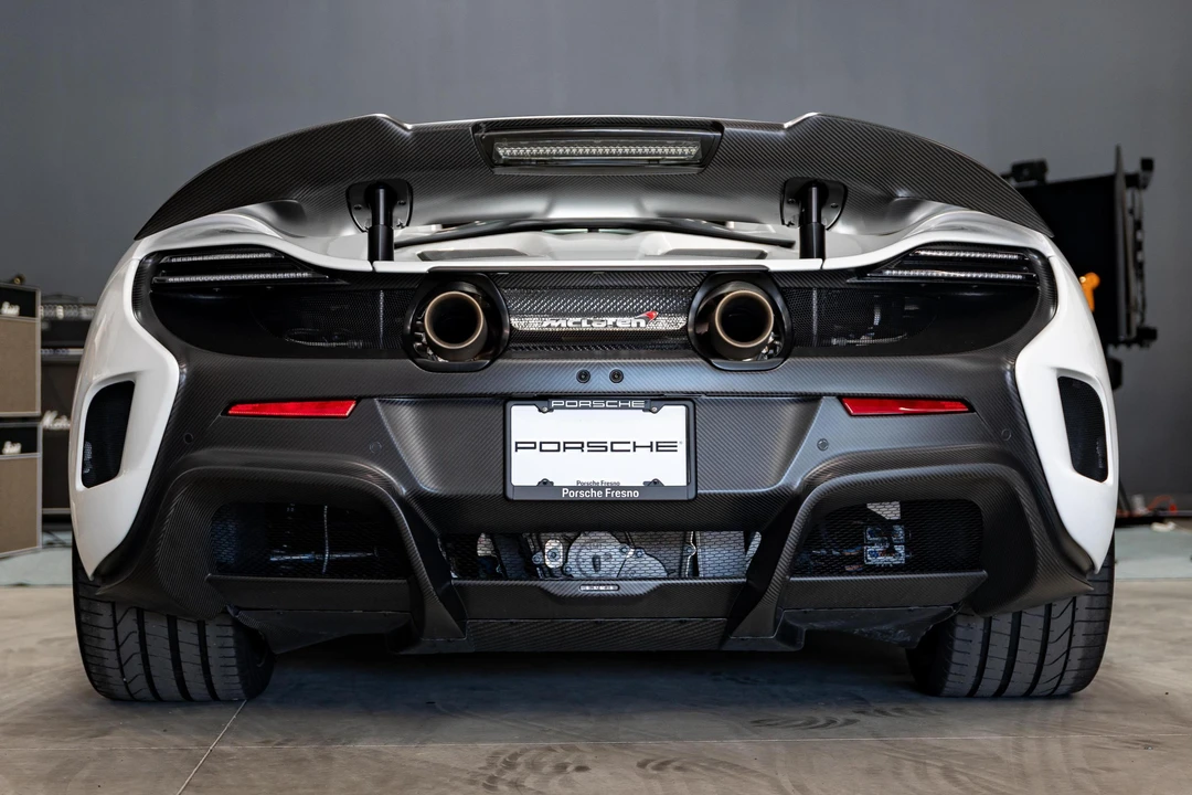 2016 McLaren 675LT Spider - Image 5 of 6