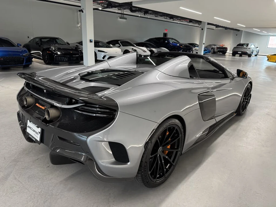 2016 McLaren 675LT Spider - Image 4 of 19