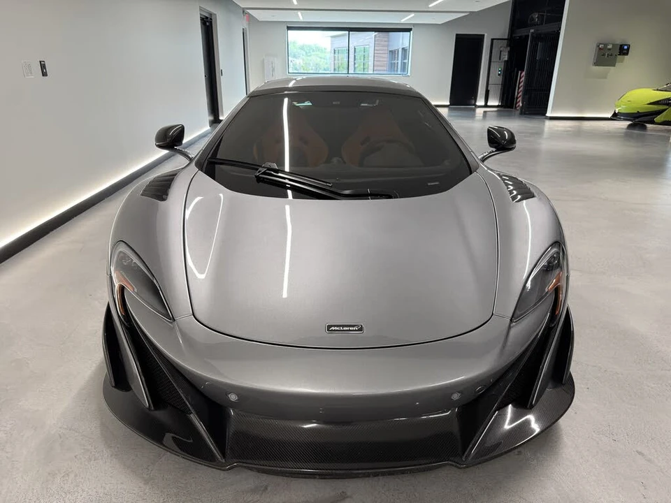 2016 McLaren 675LT Spider - Image 13 of 19