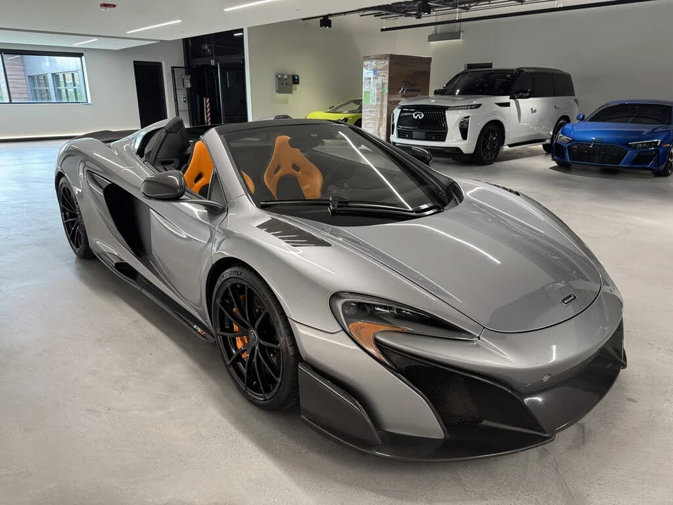 2016 McLaren 675LT Spider - Image 5 of 19