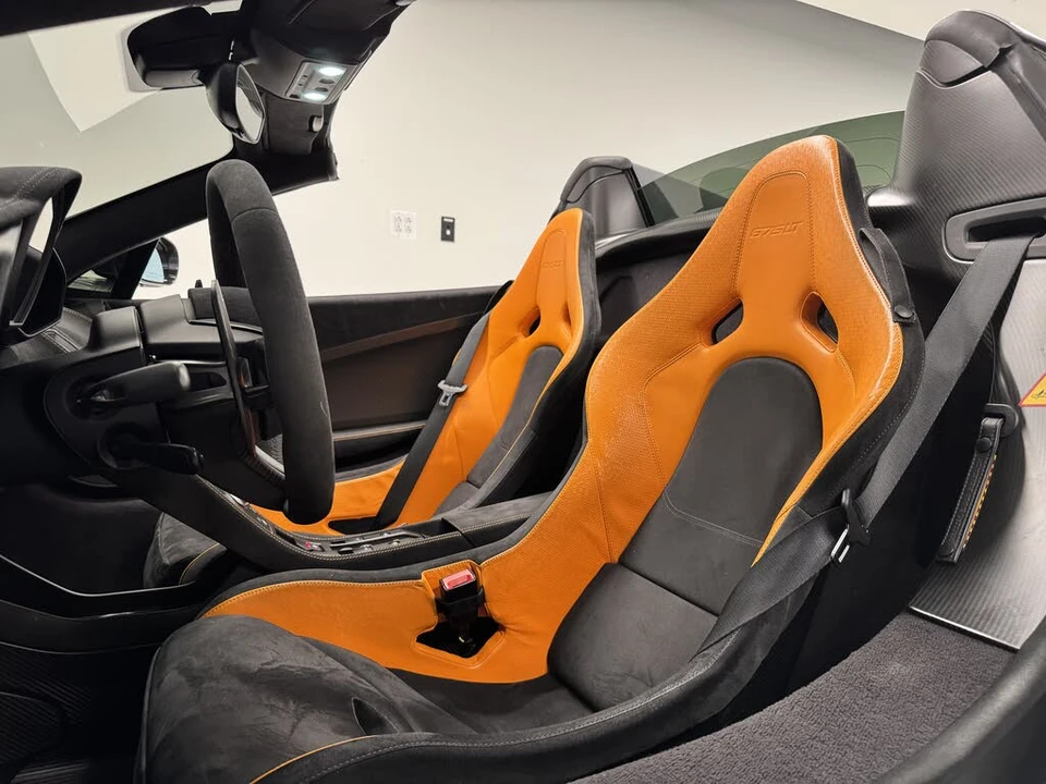 2016 McLaren 675LT Spider - Image 16 of 19