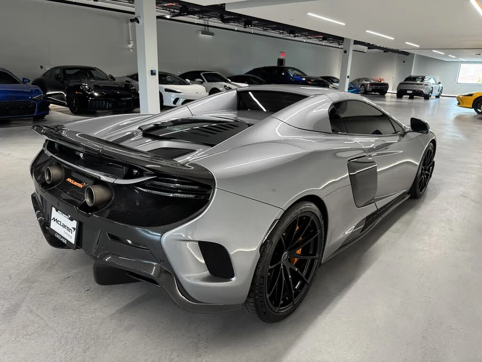 2016 McLaren 675LT Spider - Image 11 of 19