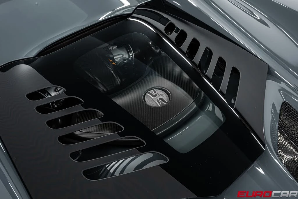2016 McLaren 675LT Spider - Image 24 of 31