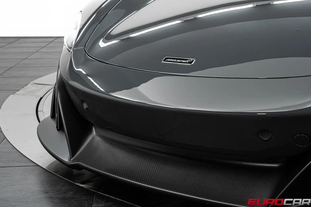2016 McLaren 675LT Spider - Image 14 of 31