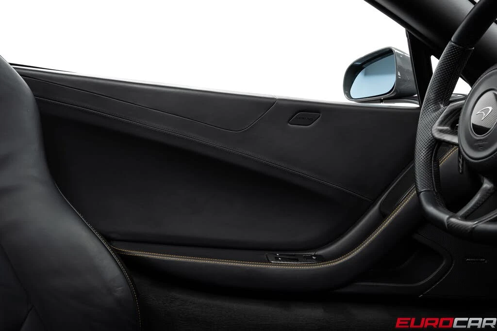 2016 McLaren 675LT Spider - Image 30 of 31