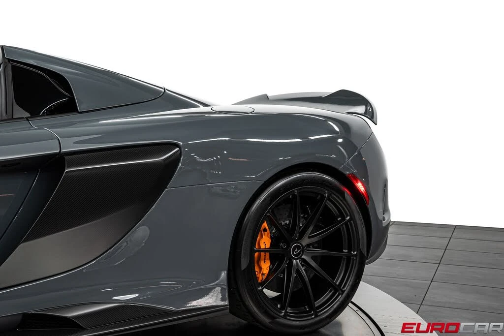 2016 McLaren 675LT Spider - Image 21 of 31