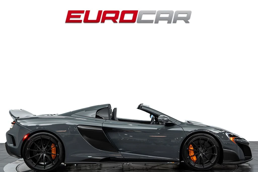 2016 McLaren 675LT Spider - Image 7 of 31