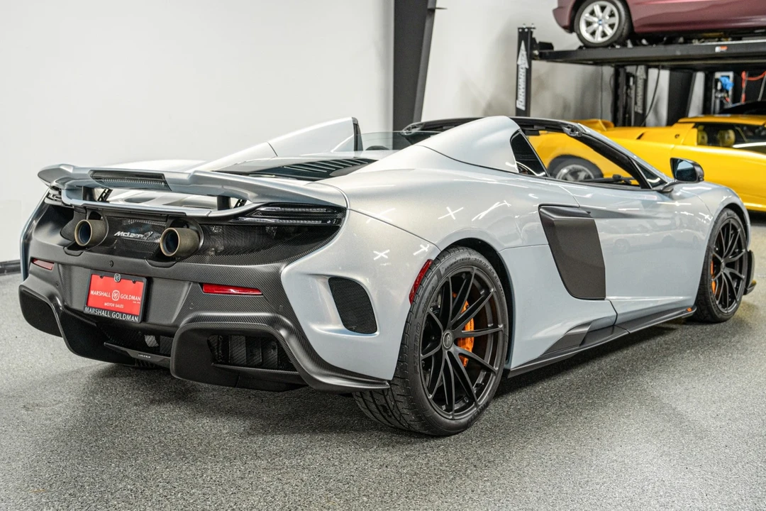 2016 McLaren 675LT Spider - Image 8 of 21