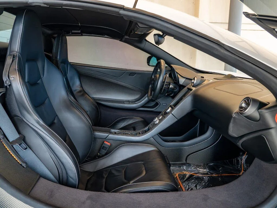 2016 McLaren 675LT Spider - Image 22 of 27