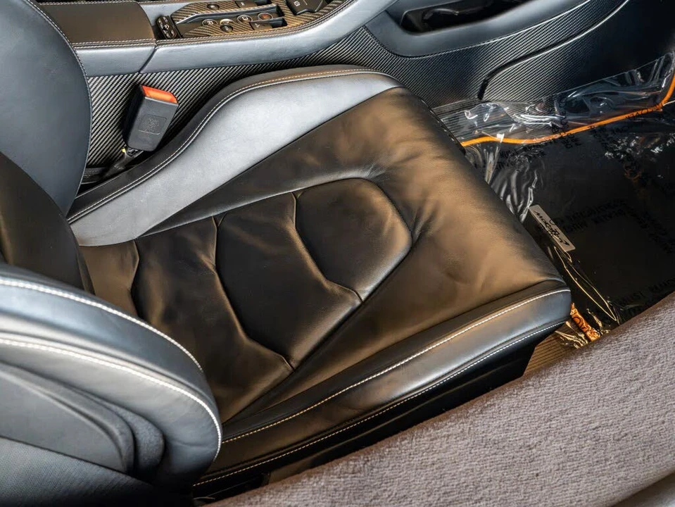 2016 McLaren 675LT Spider - Image 24 of 27