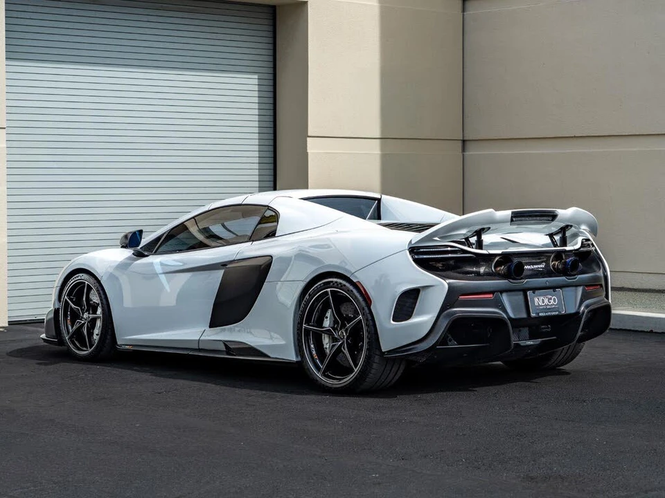 2016 McLaren 675LT Spider - Image 7 of 27