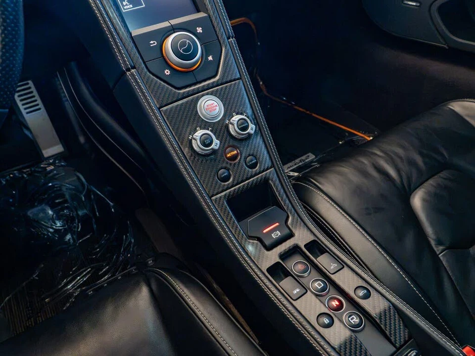 2016 McLaren 675LT Spider - Image 17 of 27
