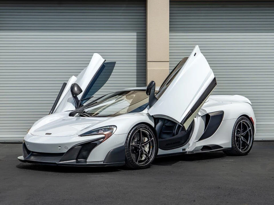 2016 McLaren 675LT Spider - Image 5 of 27