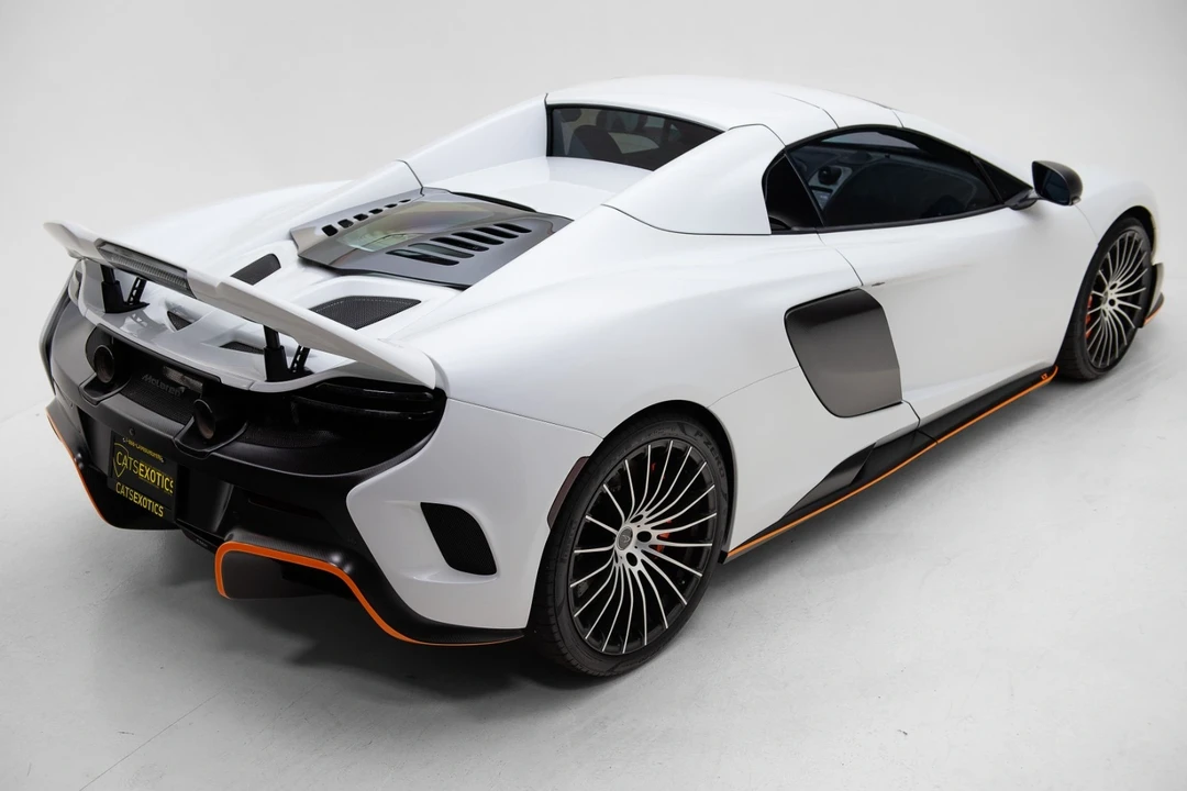 2016 McLaren 675LT Spider - Image 8 of 21