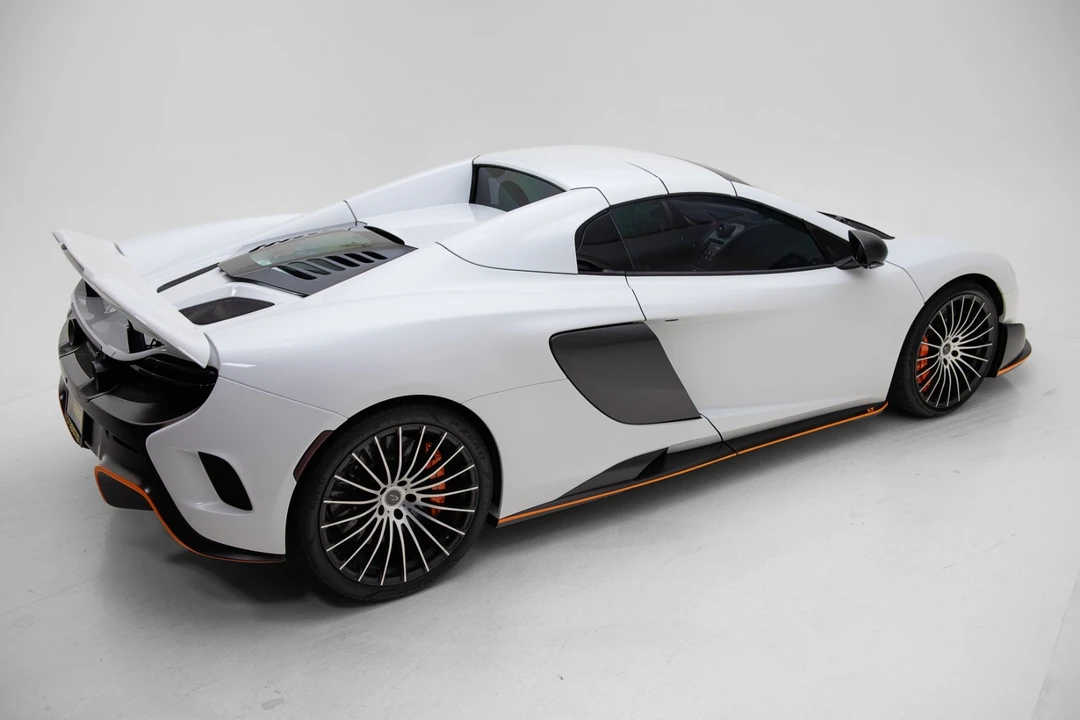 2016 McLaren 675LT Spider - Image 15 of 21