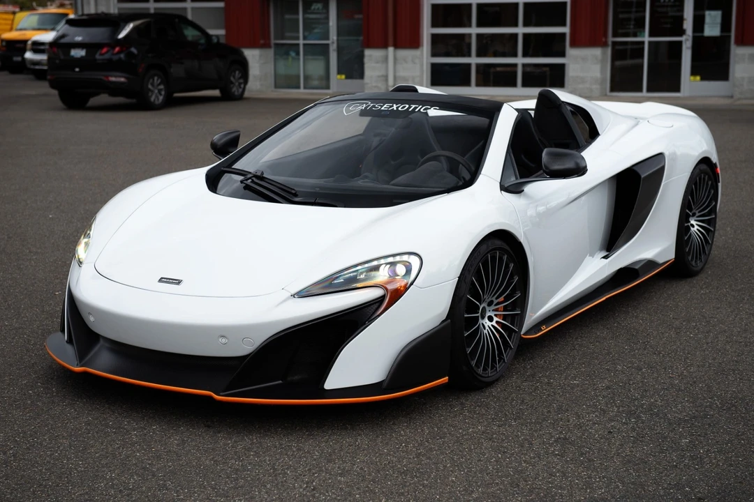 2016 McLaren 675LT Spider - Image 17 of 21