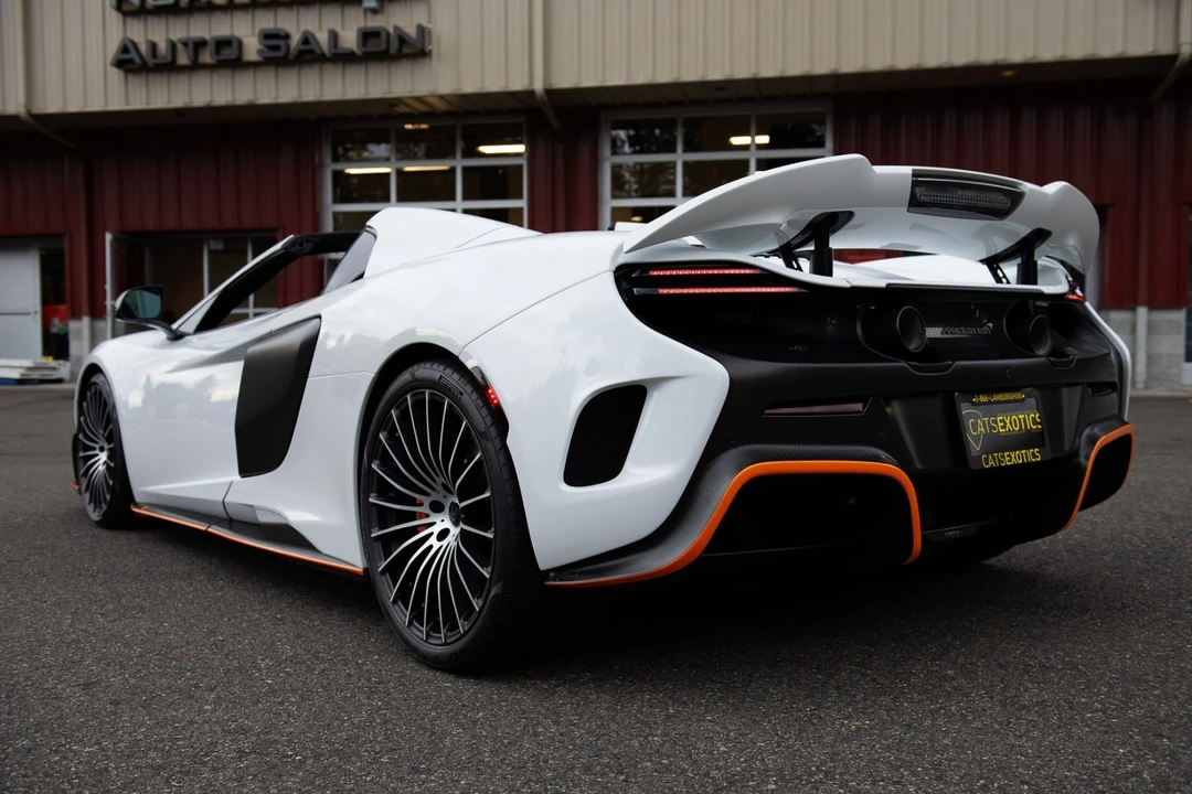 2016 McLaren 675LT Spider - Image 18 of 21