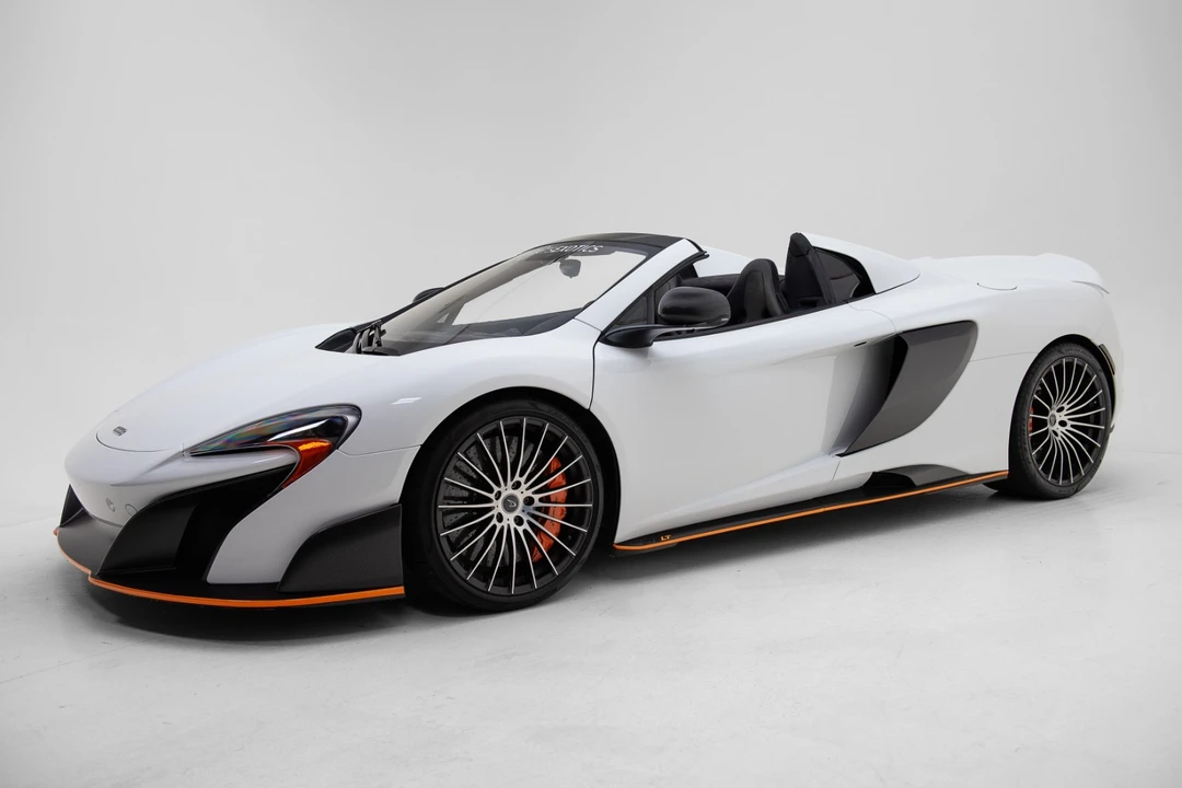 2016 McLaren 675LT Spider - Image 11 of 21