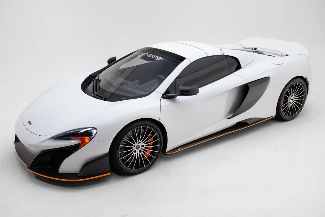 2016 McLaren 675LT Spider - Image 8 of 21
