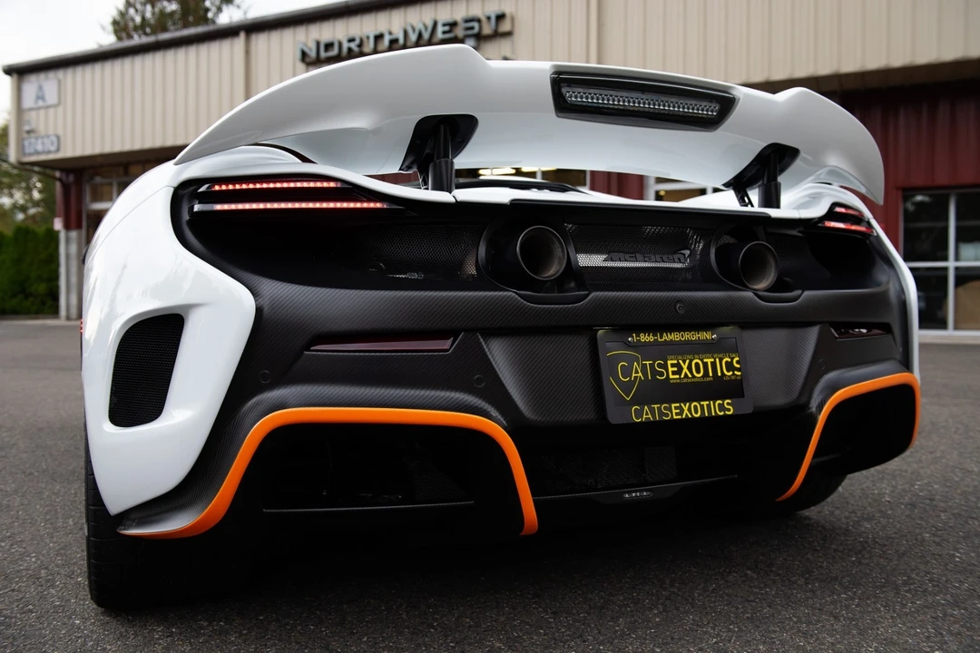2016 McLaren 675LT Spider - Image 19 of 21