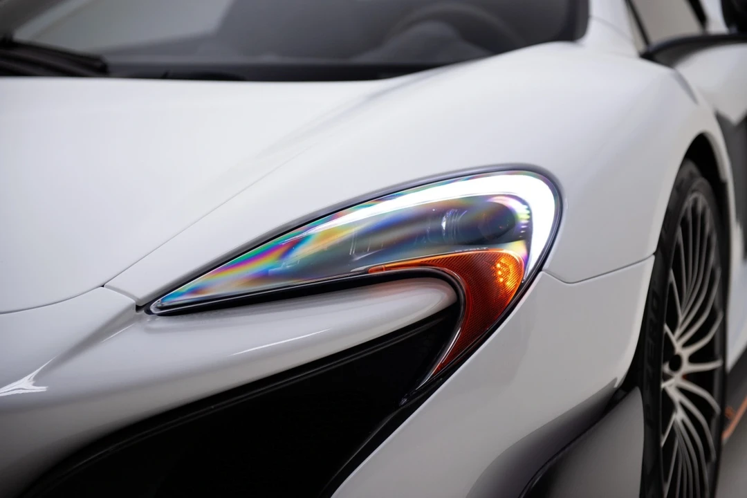 2016 McLaren 675LT Spider - Image 14 of 21
