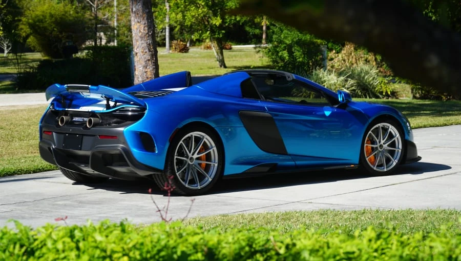 2016 McLaren 675LT Spider - Image 12 of 31