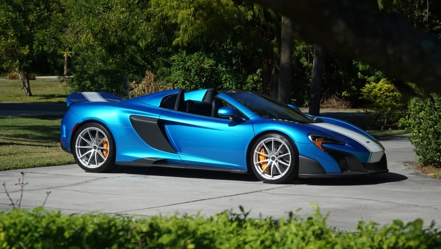 2016 McLaren 675LT Spider - Image 9 of 31
