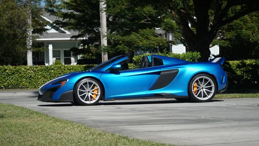 2016 McLaren 675LT Spider - Image 24 of 31