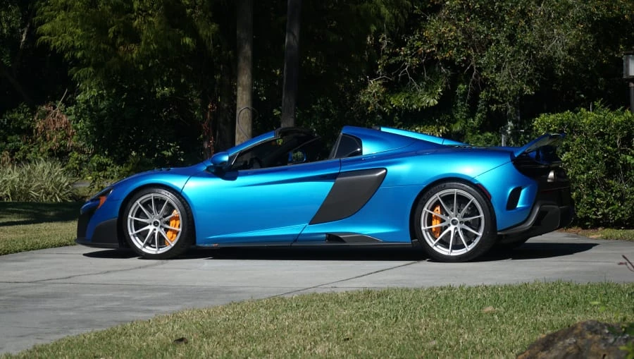 2016 McLaren 675LT Spider - Image 22 of 31