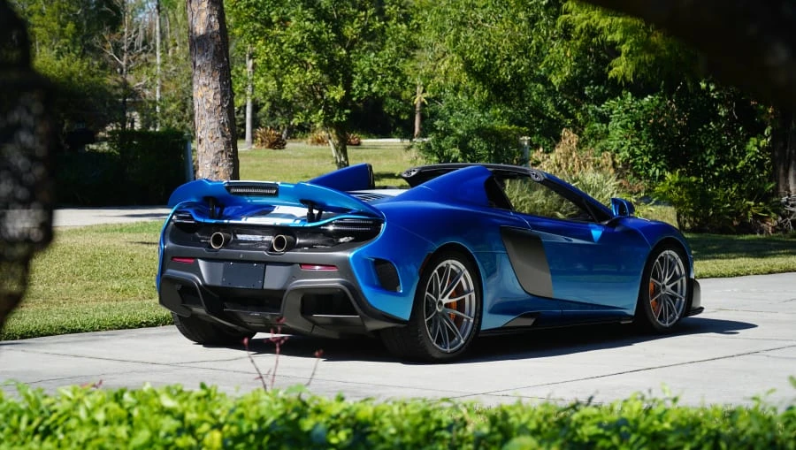 2016 McLaren 675LT Spider - Image 26 of 31