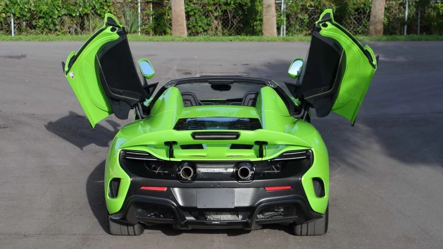 2016 McLaren 675LT Spider - Image 18 of 20
