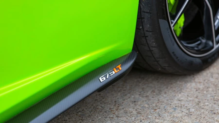 2016 McLaren 675LT Spider - Image 13 of 21