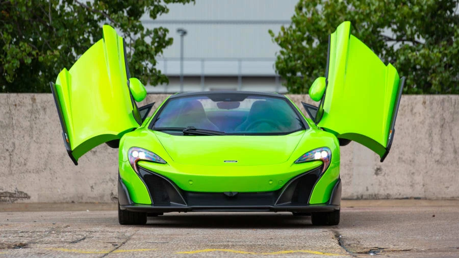2016 McLaren 675LT Spider - Image 14 of 21