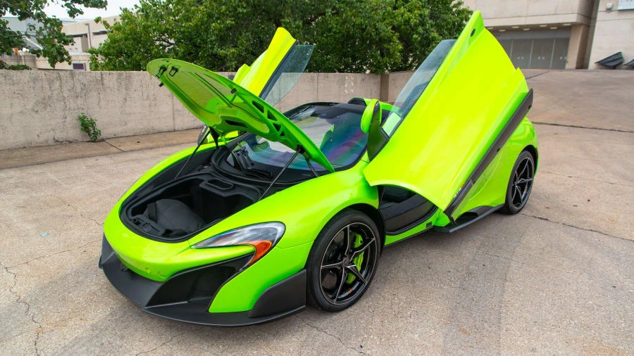 2016 McLaren 675LT Spider - Image 18 of 21