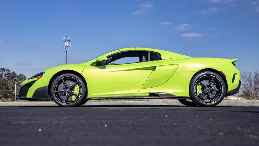 2016 McLaren 675LT Spider - Image 2 of 13
